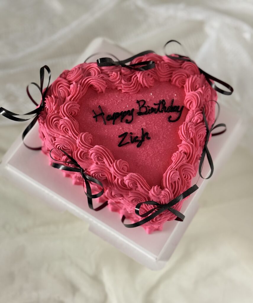 Heart Shape with Bow Cakes