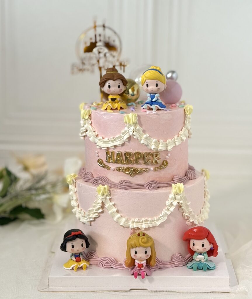 2 Tiers Cakes