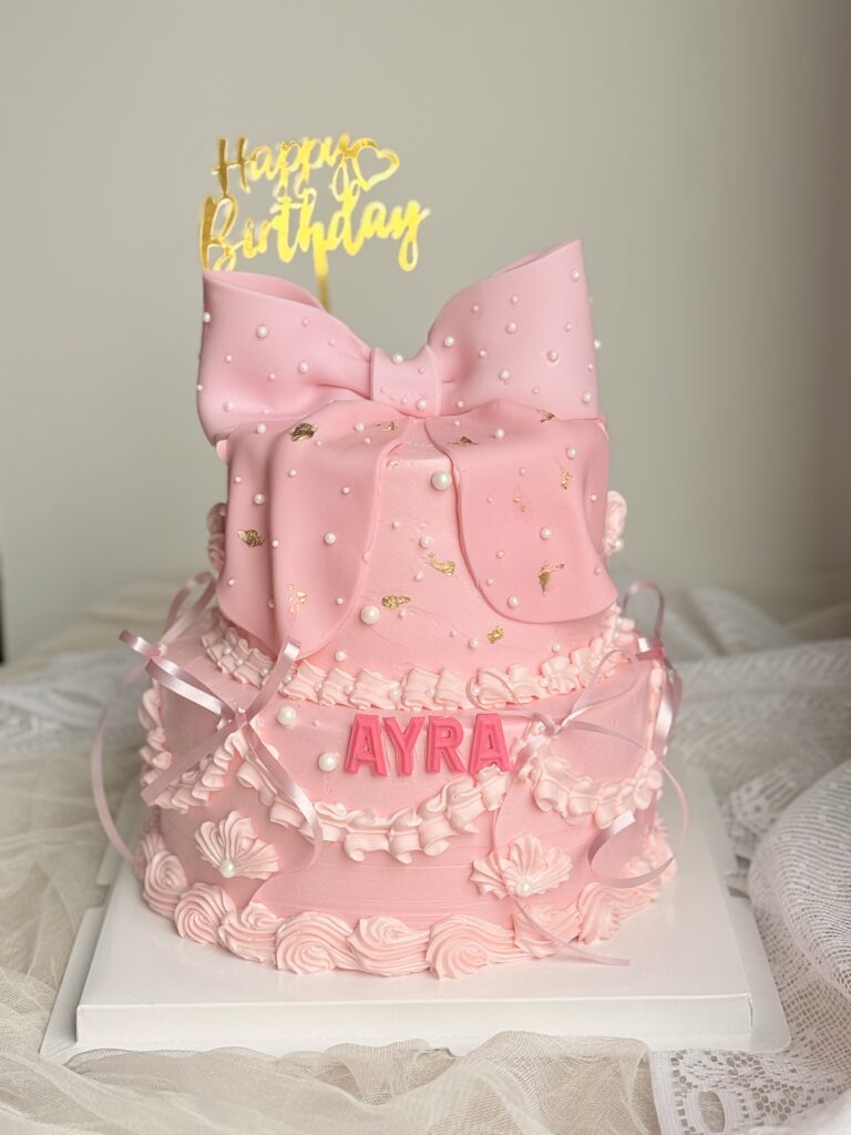 2 Tiers Cakes