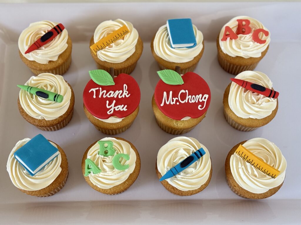 Thanks Teacher cupcakes